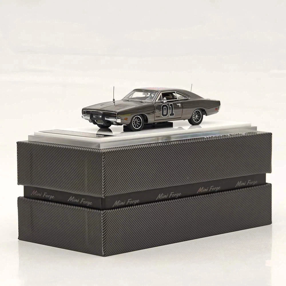 Car Charger - سيارة نموذجية مصبوبة بمقياس 1:64 طراز